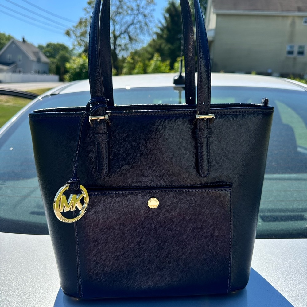 Michael kors navy blue shimmer purse with wallet